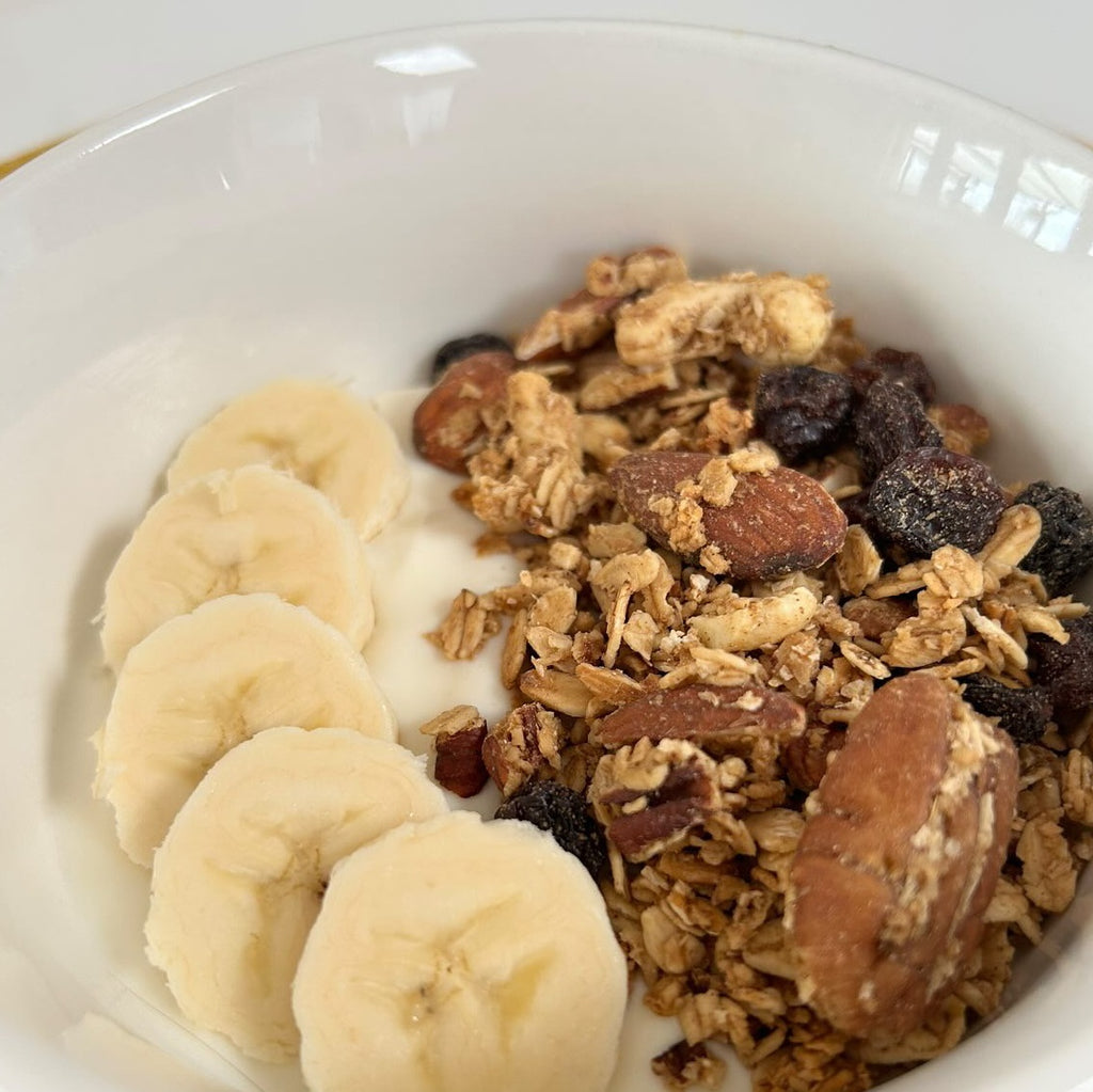 YOGHURT GRANOLA BOWL Rollagranola
