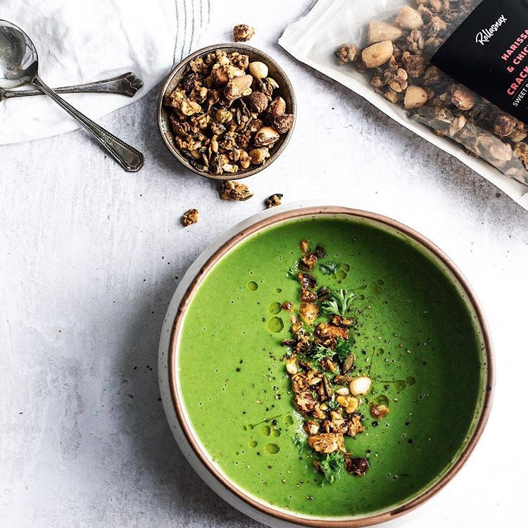 Pea soup with our Harissa & Chickpea Cracking Snacks – Rollagranola